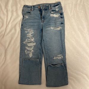 American Eagle Outfitters Size 2 Distressed AE Stretch Mom Jeans